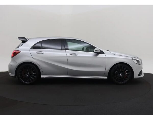 Mercedes-Benz A-Klasse 180 Aut. Business Solution AMG
