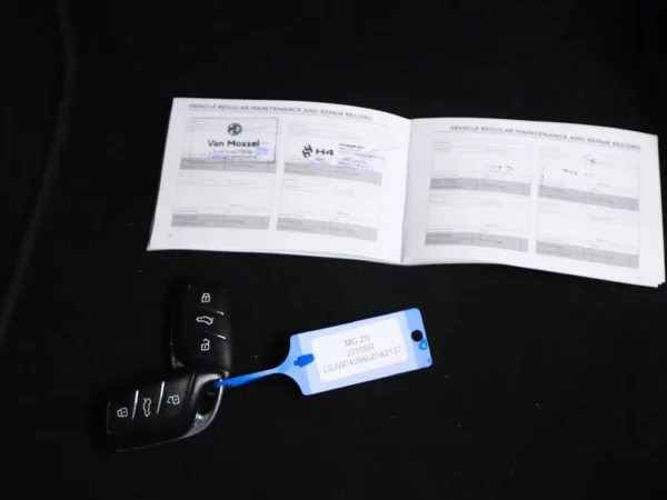 Photo 29 of 35 of LSJW74098LZ043107 MG ZS EV Luxury 45 kWh