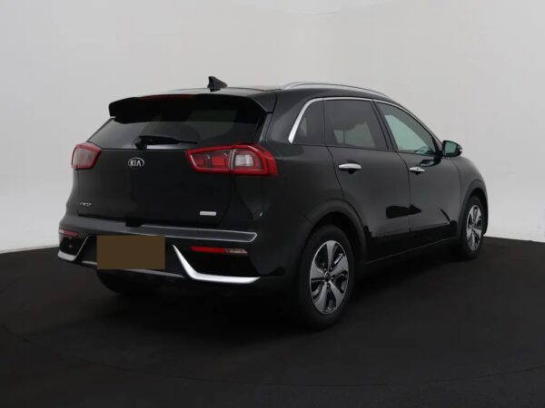 Photo 3 of 30 of KNACC81CGK5296178 Kia Niro 1.6 GDi Hybrid DynamicLine (5-drs
