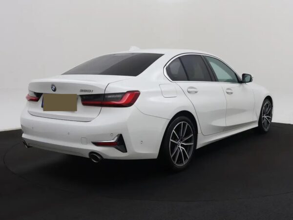 BMW 3-serie 320i High Executive (4-drs Sedan)
