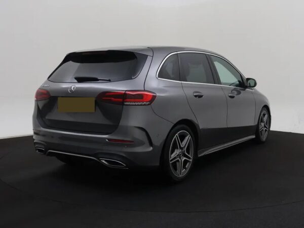 Mercedes-Benz B-Klasse 180d Business Solution AMG