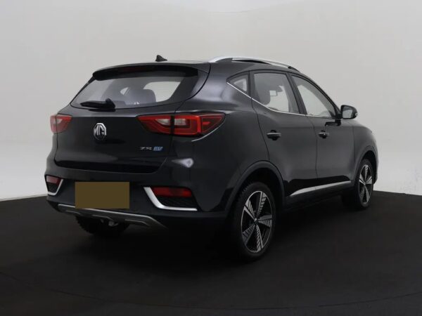 Photo 3 of 35 of LSJW74098LZ043107 MG ZS EV Luxury 45 kWh