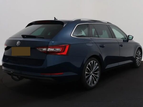 Skoda Superb Combi 1.6 TDI Aut. Style Business LED