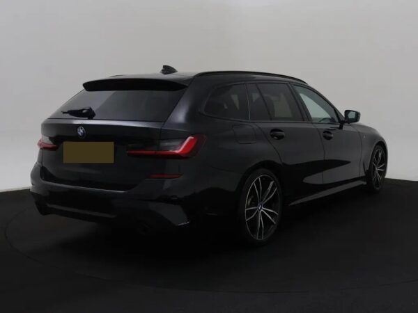 BMW 3 Serie Touring 330d Business Edition Plus Led-Laser