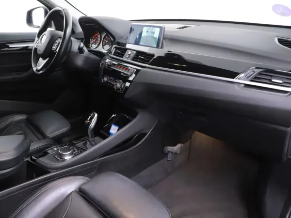 BMW X1 sDrive20i Aut. Corporate Lease High Executive LED