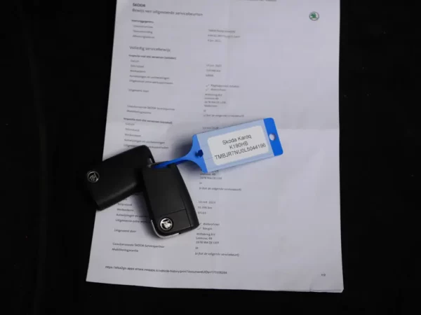 Photo 30 of 37 of TMBJR7NU0L5044196 Skoda Karoq 1.5 TSI AUT .Sportline Business LED