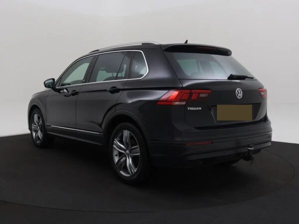 Photo 31 of 31 of WVGZZZ5NZJW355944 Volkswagen Tiguan 1.4 TSI DSG Comfortline Business