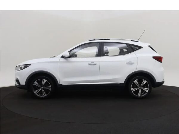 Photo 31 of 34 of LSJW74098LZ169970 MG ZS EV Luxury 45 kWh LED