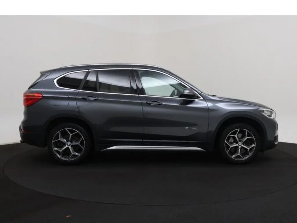 BMW X1 sDrive20i Aut. Corporate Lease High Executive LED
