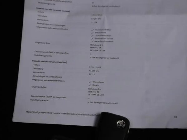 Photo 33 of 37 of TMBJR7NU0L5044196 Skoda Karoq 1.5 TSI AUT .Sportline Business LED