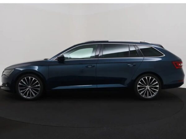 Skoda Superb Combi 1.6 TDI Aut. Style Business LED