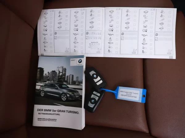 Photo 35 of 40 of WBASP61030DV47940 BMW 5 Serie Gran Turismo 530xd High Executive