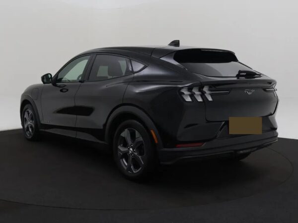 Ford Mustang Mach-E RWD 75 kWh LED