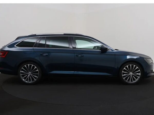 Skoda Superb Combi 1.6 TDI Aut. Style Business LED