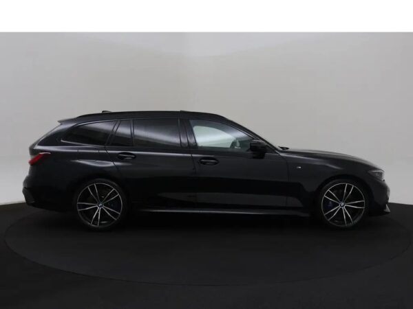 BMW 3 Serie Touring 330d Business Edition Plus Led-Laser