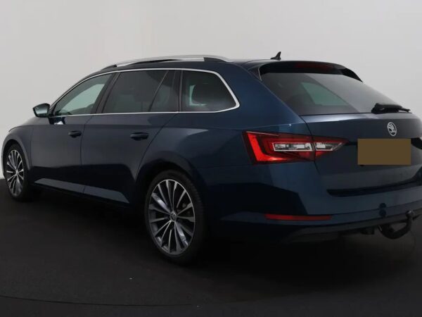 Skoda Superb Combi 1.6 TDI Aut. Style Business LED