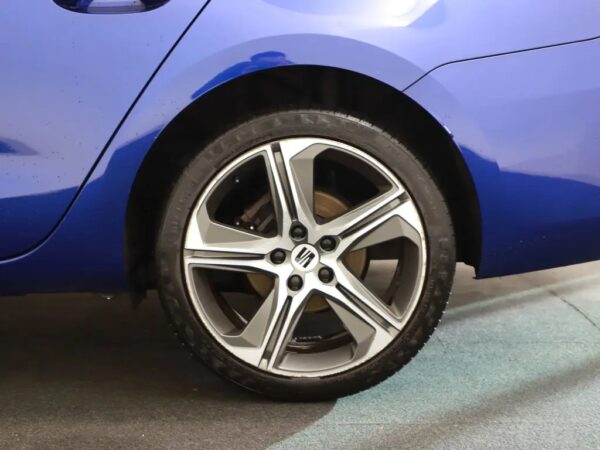 Photo 4 of 26 of VSSZZZKLZMR049700 SEAT Leon ST 1.5 eTSI DSG Style Launch Edition