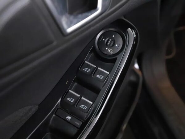 Photo 5 of 24 of WF0DXXGAKDFT49806 Ford Fiesta 1.0 EcoBoost Titanium