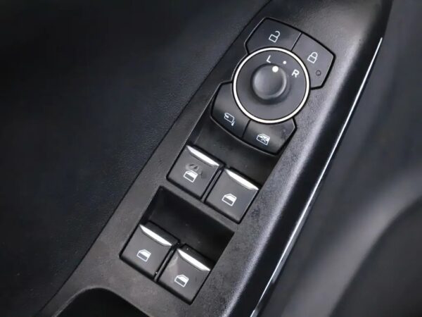 Ford Puma 1.0 EcoBoost Hybrid Titanium (5-drs