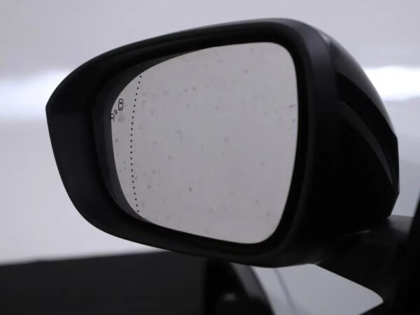 Photo 5 of 29 of VF1RHN00070299589 Renault Austral 1.2 E-Tech full hybrid 200 Techno