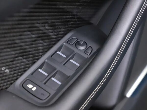 Photo 5 of 33 of SADHA2B17K1F66341 Jaguar I-PACE EV400 First Edition 90 kWh LED