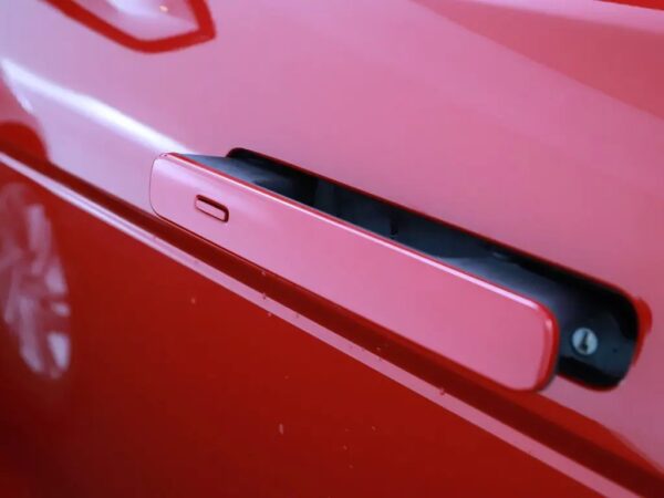 Photo 5 of 33 of SALZA2BT4PH193071 Land Rover Range Rover Evoque 1.5 P300e AWD R-Dynamic S