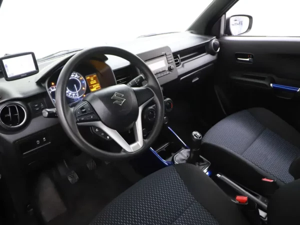 Photo 6 of 21 of JSAMFH91S00204629 Suzuki Ignis 1.2 Smart Hybrid Comfort