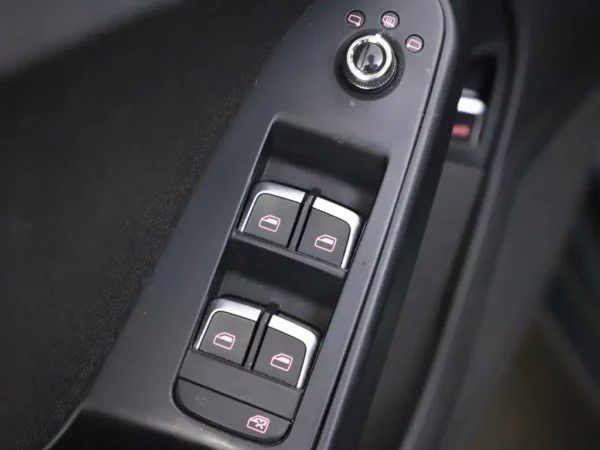 Audi A4 Limousine 1.8 TFSIe Edition Org.NL