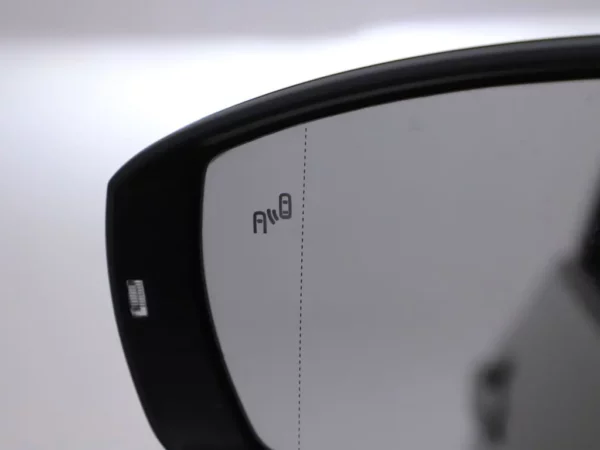 Photo 6 of 27 of WVGZZZC1ZNY031245 Volkswagen T-Cross 1.0 TSI Life