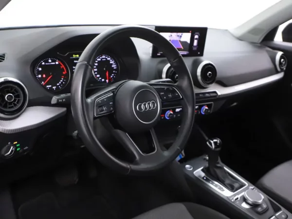 Photo 6 of 28 of WAUZZZGA5MA007796 Audi Q2 35 TFSI Aut. Business Edition LED