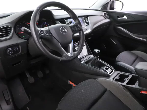 Opel Grandland X 1.2 Turbo Business Edition