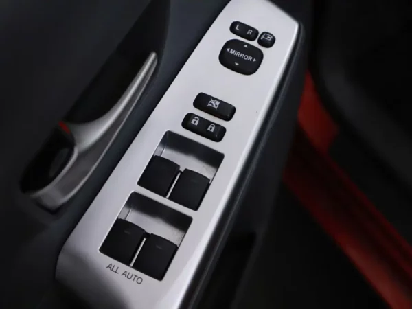 Toyota Prius Wagon 1.8 Aspiration 96g