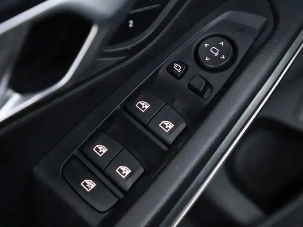 BMW 3 Serie Touring 330d Business Edition Plus Led-Laser