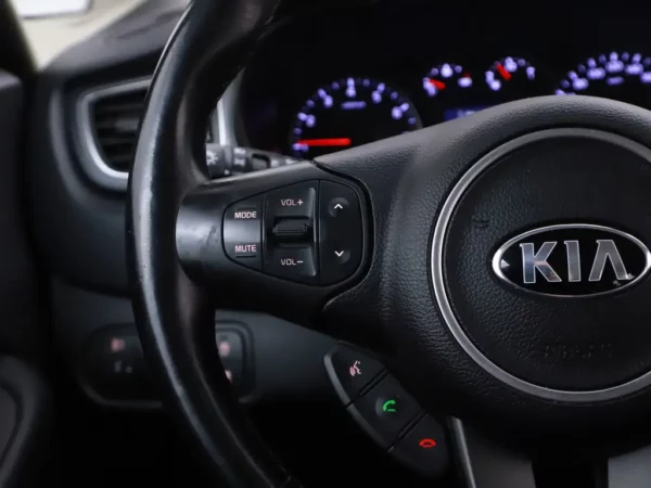 Photo 7 of 25 of KNAHT811AG7124222 Kia Carens 1.6 GDi DynamicLine Nav