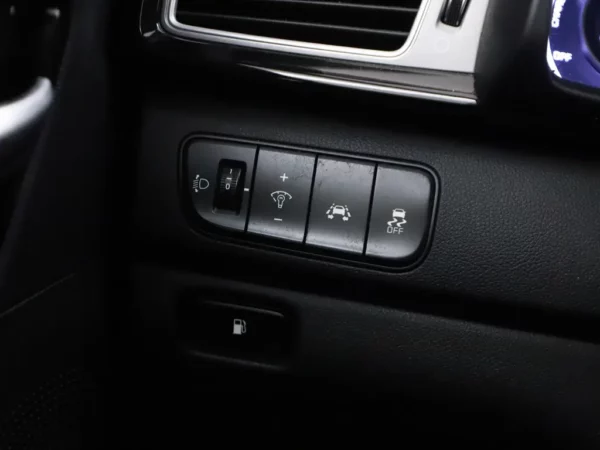 Kia Niro 1.6 GDi Hybrid First Edition