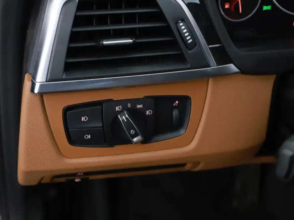 BMW 3-serie 330e High Executive