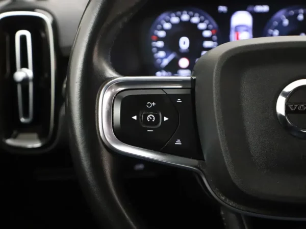 Photo 7 of 26 of YV1XZL4VDM2505024 Volvo XC40 1.5 T2 Aut. Business Pro