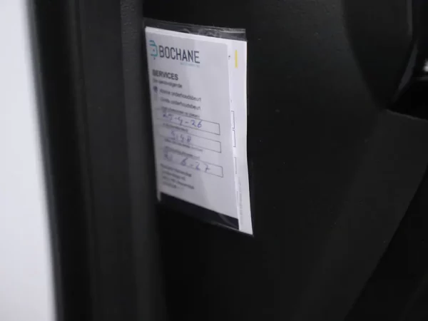 Photo 7 of 29 of VF1RHN00070299589 Renault Austral 1.2 E-Tech full hybrid 200 Techno