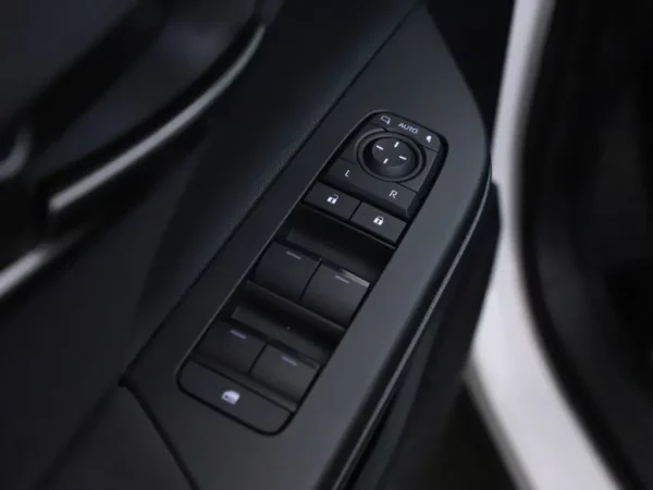 Toyota C-HR 1.8 Hybrid 140 First Edition