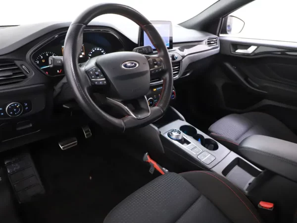 Ford FOCUS Wagon 1.5 EcoBoost ST Line