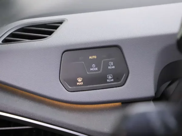 Photo 7 of 31 of WVWZZZE1ZMP028314 Volkswagen ID.3 Pro 58 kWh (5-drs Hatchb.)