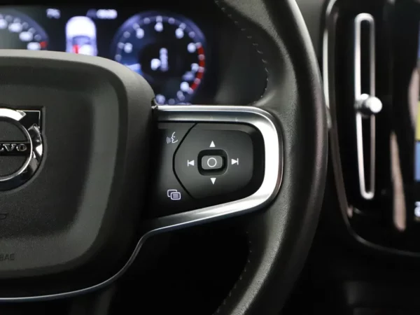 Photo 8 of 26 of YV1XZL4VDM2505024 Volvo XC40 1.5 T2 Aut. Business Pro