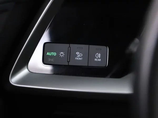 Audi A3 Sportback 40 TFSI e S-Tronic Business Edition