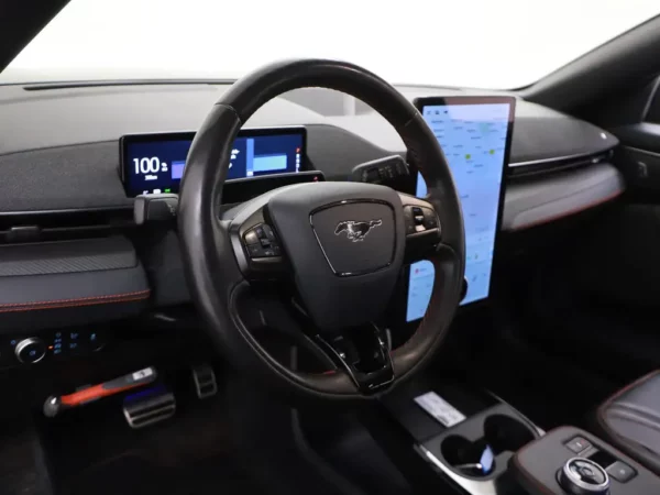 Ford Mustang Mach-E AWD 75 kWh LED