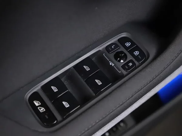 Photo 8 of 38 of LPSVSEDEEML007931 Polestar 2 Long Range Dual Motor Launch