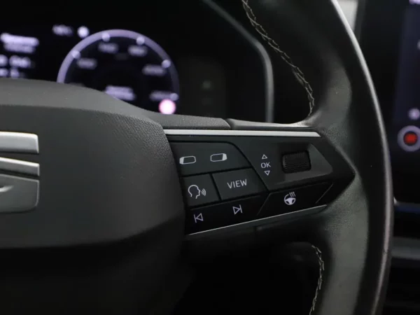 Photo 9 of 26 of VSSZZZKLZMR049700 SEAT Leon ST 1.5 eTSI DSG Style Launch Edition