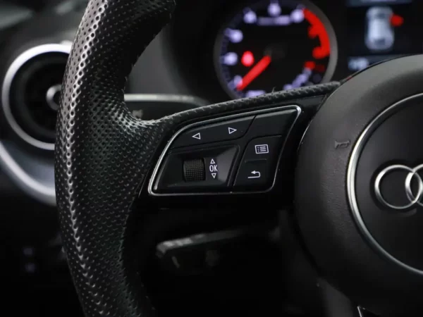 Audi Q2 35 TFSI S-Tronic S-Line