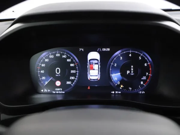 Photo 9 of 26 of YV1XZL4VDM2505024 Volvo XC40 1.5 T2 Aut. Business Pro