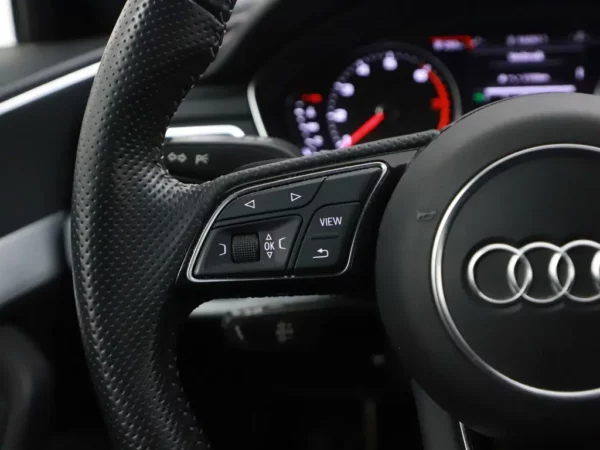 Audi A4 Avant 2.0 TFSI MHEV Sport S line edition LED