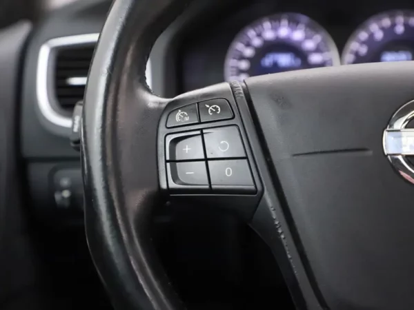 Photo 9 of 30 of YV1FS48HBC2138291 Volvo S60 1.6 T4 Aut. Kinetic